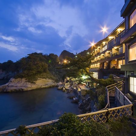 ホテル 海辺のかくれ湯 清流 西伊豆町 エクステリア 写真