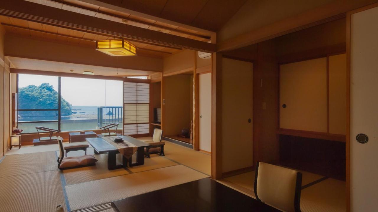 ホテル 海辺のかくれ湯 清流 西伊豆町 エクステリア 写真