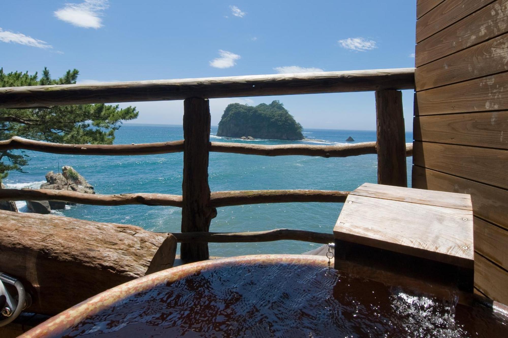 ホテル 海辺のかくれ湯 清流 西伊豆町 エクステリア 写真