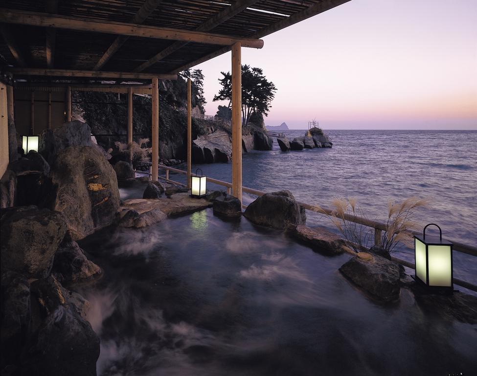 ホテル 海辺のかくれ湯 清流 西伊豆町 エクステリア 写真